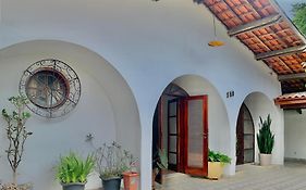 Casa Sol Ubatuba - Suítes no Centro de Ubatuba